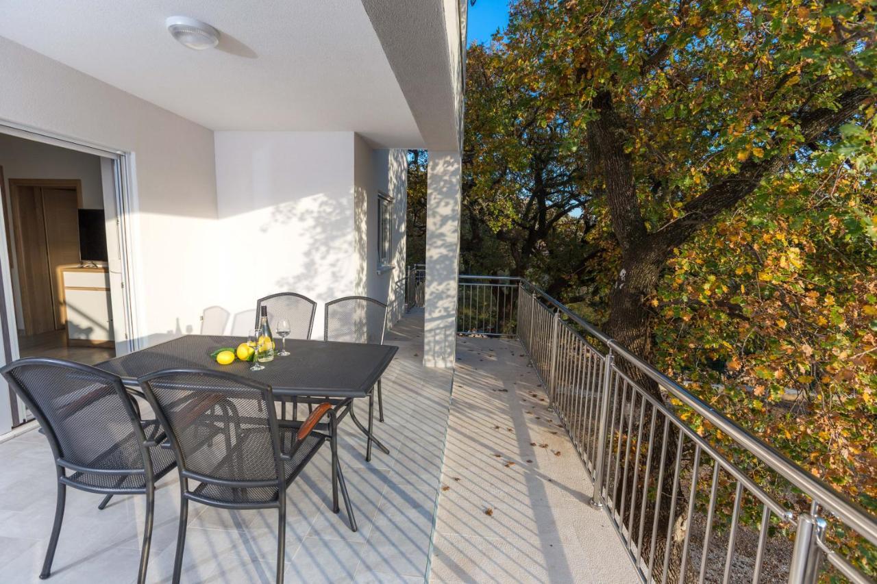Apartmani Villa Paulo Starigrad Paklenica Exteriér fotografie