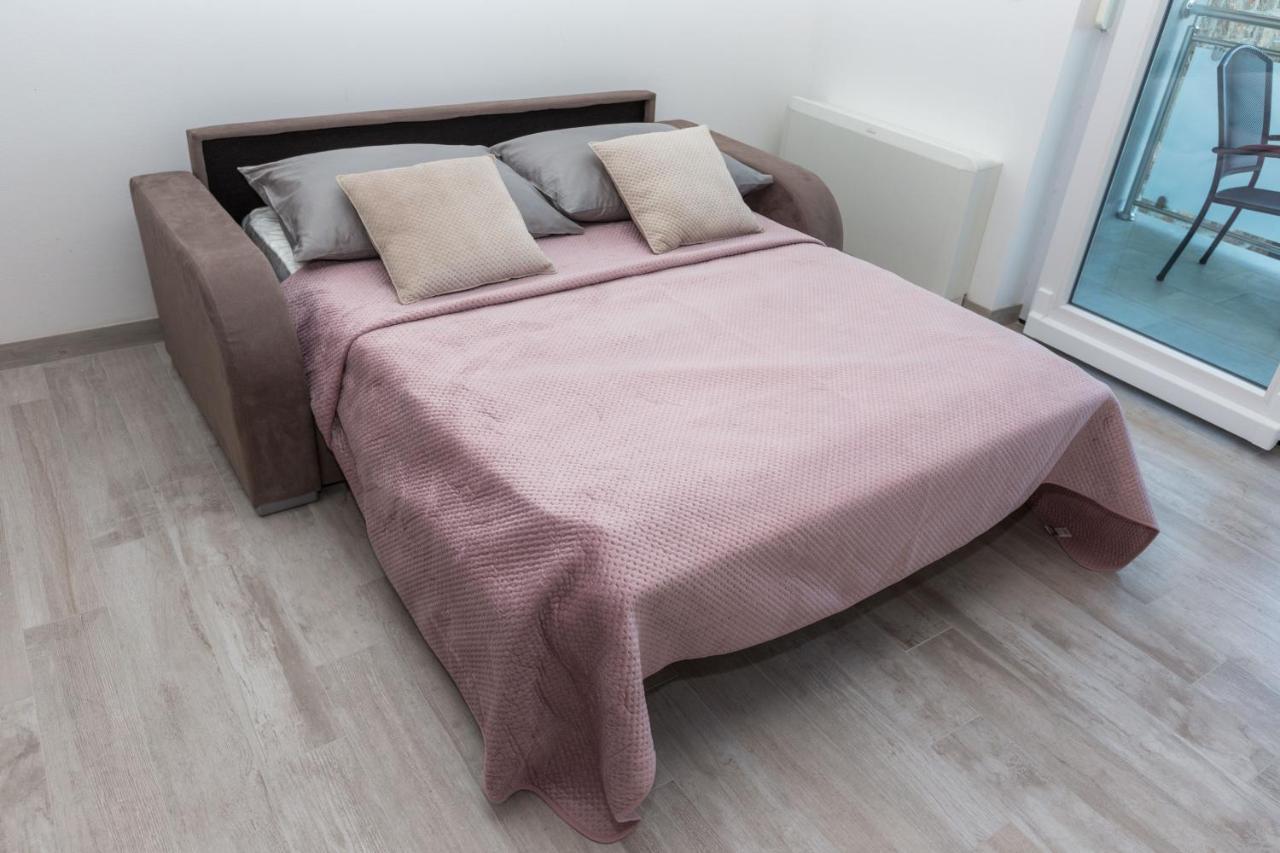 Apartmani Villa Paulo Starigrad Paklenica Exteriér fotografie