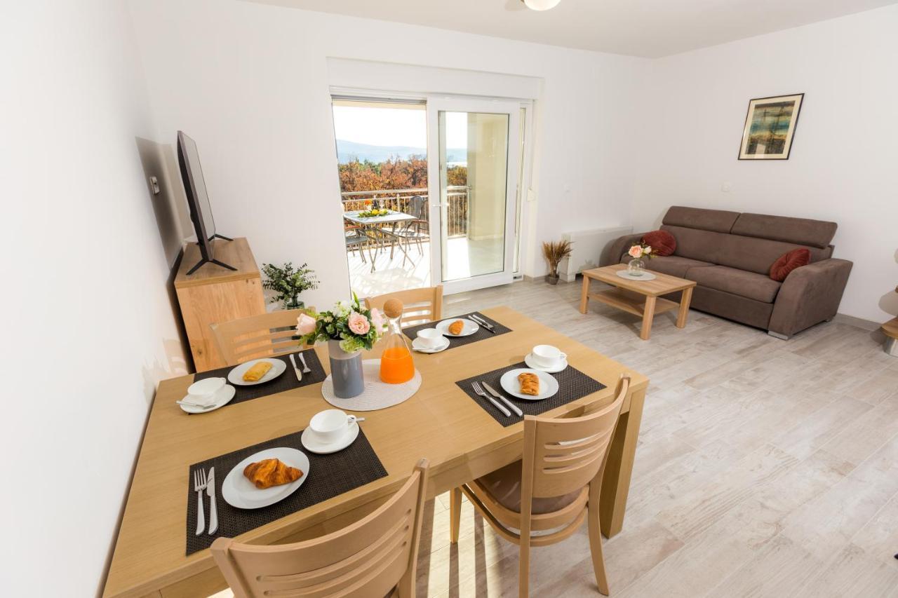 Apartmani Villa Paulo Starigrad Paklenica Exteriér fotografie